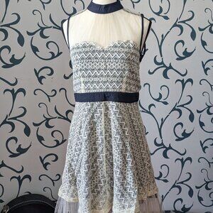 Ryu NWT Boho Lace & Tulle Halter Dress